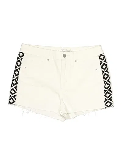 Pre-owned Universal Thread Shorts In Ivory