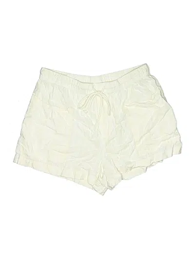 Pre-owned Universal Thread Shorts In Ivory