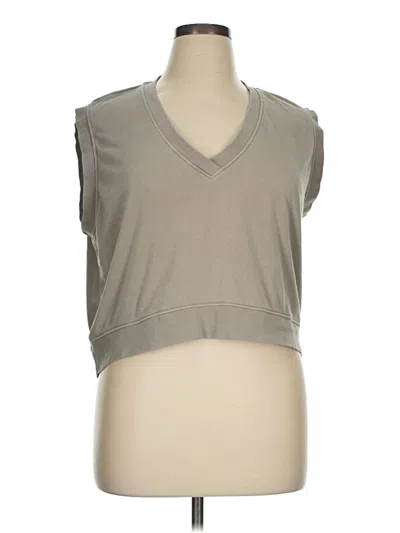 Pre-owned Universal Thread Sleeveless T-shirt In Gray