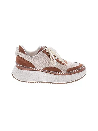 Pre-owned Universal Thread Sneakers In Tan