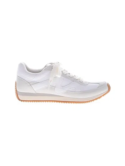 Pre-owned Universal Thread Sneakers In White