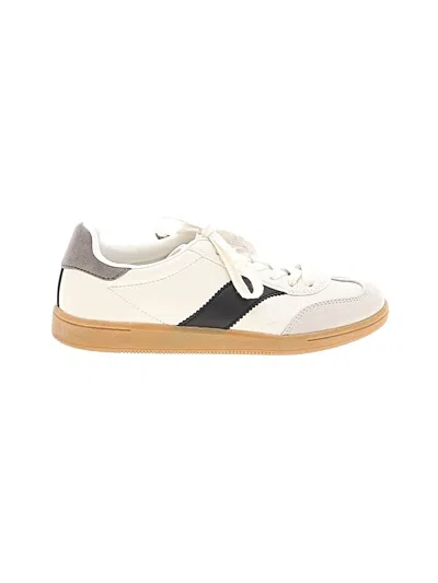 Pre-owned Universal Thread Sneakers In White