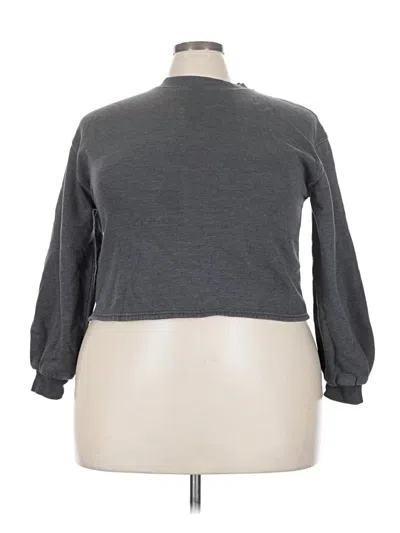 Pre-owned Universal Thread Sweatshirt In Gray