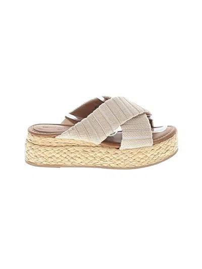 Pre-owned Universal Thread Wedges In Ivory