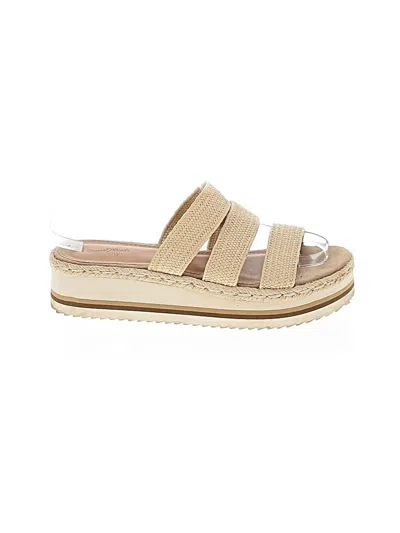 Pre-owned Universal Thread Wedges In Tan