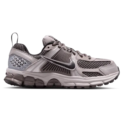 Unknown Nike Vomero 5 In Brown