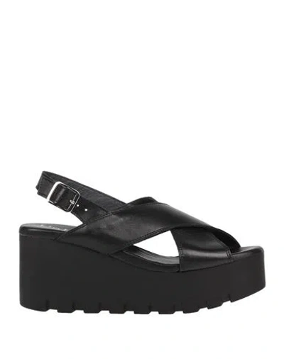 Unlace Woman Sandals Black Size 5 Soft Leather