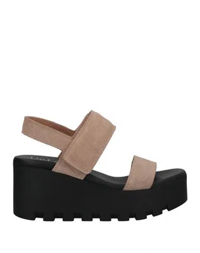 Unlace Woman Sandals Sand Size 5 Soft Leather In Beige