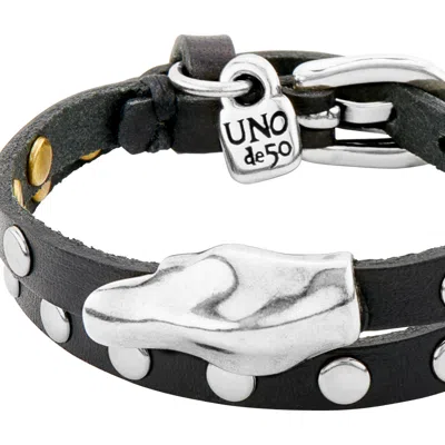 Unode50 Riveted Leather Buckle Bracelet In Black