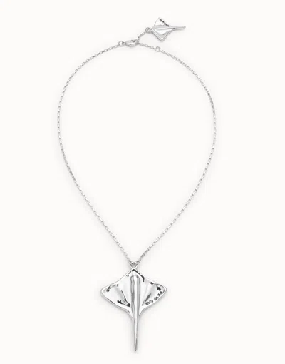 Unode50 Short Chain Pendant Necklace With Manta Ray In Silver