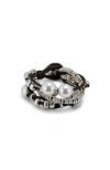Unode50 Smooth Leather Loop Bracelet In Black