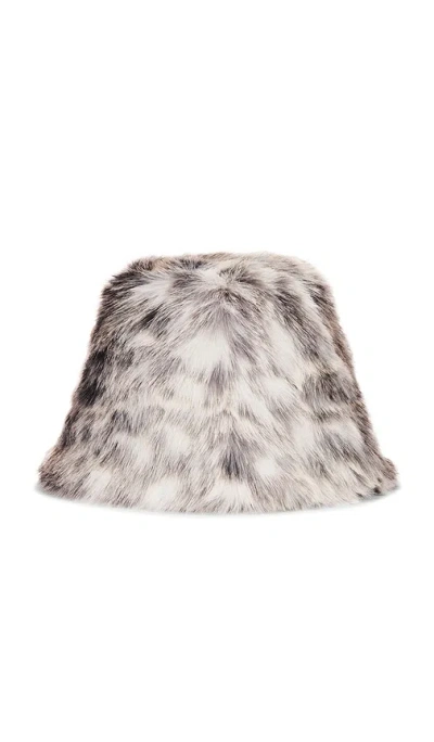 Unreal Fur Yeoman Bucket Hat In 스노우 레오파드