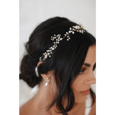 Untamed Petals Elwood Freshwater Pearl Hair Vine In White