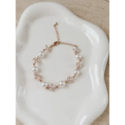 Untamed Petals Forever Pearl And Crystal Bracelet In Gold