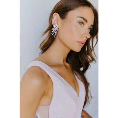 Untamed Petals Moore Freshwater Pearl Earrings In White
