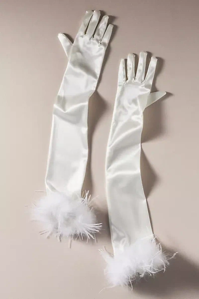 Untamed Petals Olivia Faux-feather Gloves In White