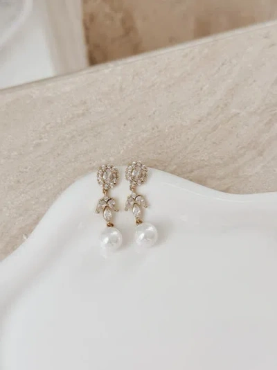 Untamed Petals Palace Pearl And Crystal Drop Earrings In Gold