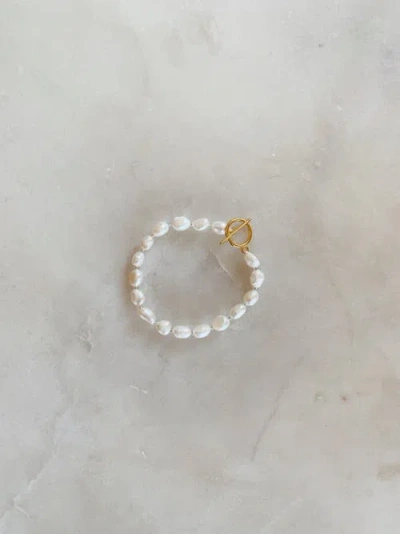 Untamed Petals Parnell Pearl Bracelet In Gold