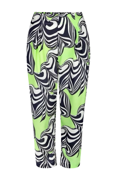 Untitled In Motion Untitled In Brown