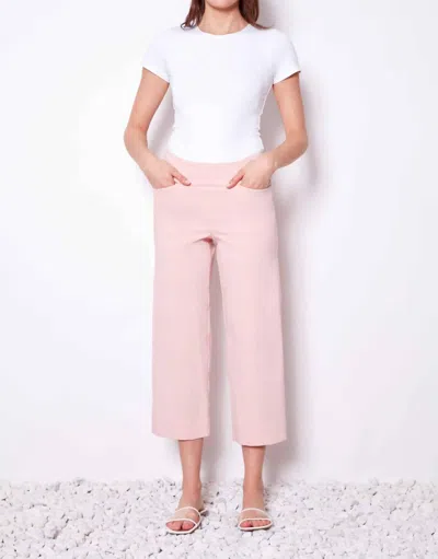 UP EFFECT TECHNO CROPPED PANT IN PINK