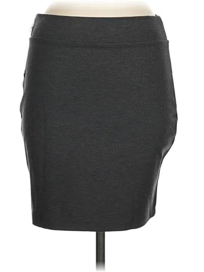 Pre-owned Urban Coco Casual Skirt In Gray