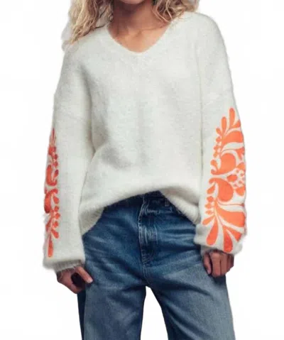 Urban Daizy Bohemian Floral Sleeve Snow Sweater In White Fuzzy
