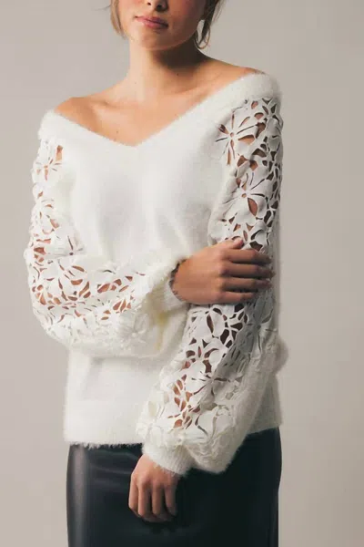 Urban Daizy Melted Snowflake Furry Knit Sweater In White
