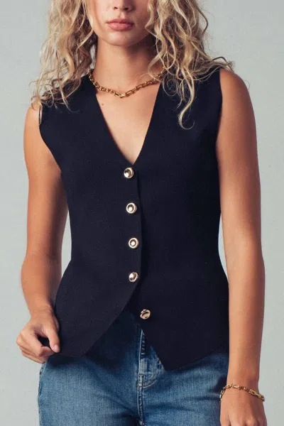 Urban Daizy Sculpted Button Vest In Black
