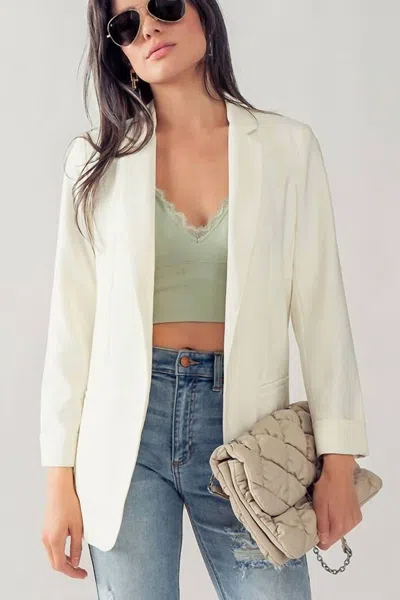 Urban Daizy Simple Structured Blazer With Welt Pockets In Ivory In White