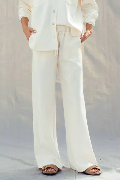 Urban Daizy Soft Structure Wide Leg Pant In Cream In White