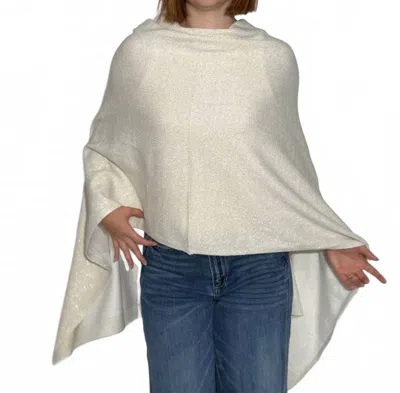 Urban Daizy The Halo Poncho In White In Neutral
