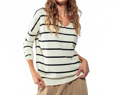 Urban Daizy The Soft Sloane Stripe Tunic Sweater In White/black In Multi