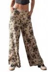 Urban Daizy The Willowbank Trouser In Beige In Multi