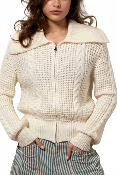 Urban Daizy Women's Mariner Knit Zip-up In White