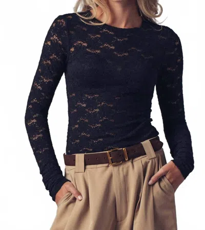 Urban Daizy Women's Romantic Floral Stretch Lace Layering Top In Black