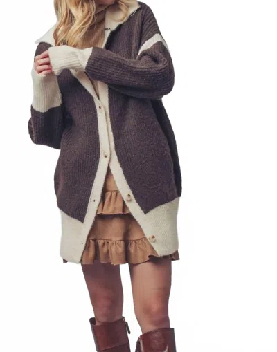 Urban Daizy Women's Weekend Lodge Collared Cardigan In Brown Cream