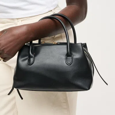 Urban Expressions Handbags Logan Crossbody In Black