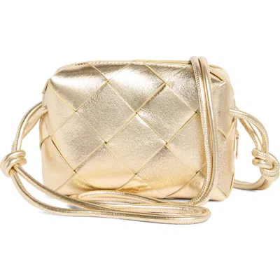 Urban Expressions Handbags Woven Crossbody Bag In Gold