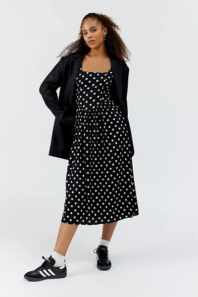 Urban Outfitters In Black/white