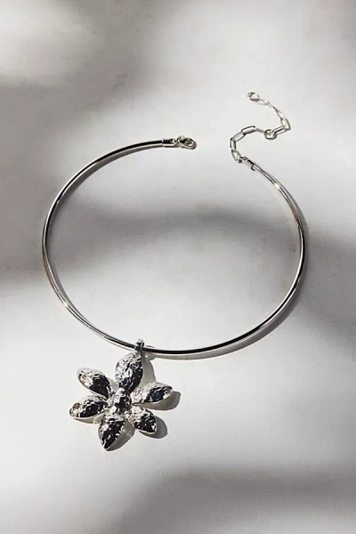 Urban Outfitters Bloom Flower Metal Wire Collar Necklace In Silver, Women's At  In Metallic