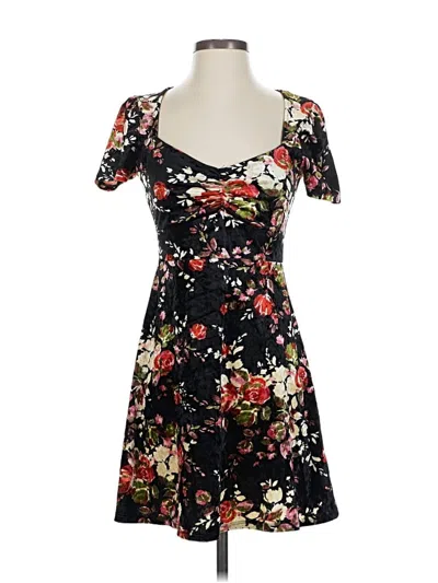 Pre-owned Urban Outfitters Casual Dress In Black