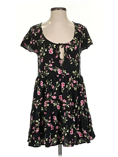 Pre-owned Urban Outfitters Casual Dress In Black