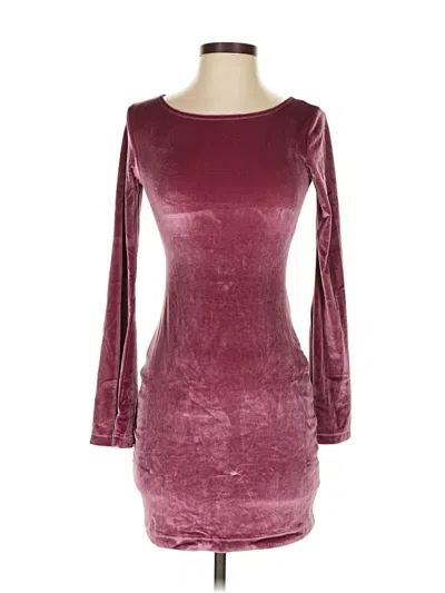 Pre-owned Urban Outfitters Casual Dress In Burgundy