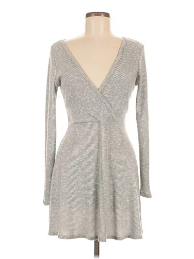 Pre-owned Urban Outfitters Casual Dress In Gray