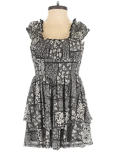 Pre-owned Urban Outfitters Casual Dress In Gray