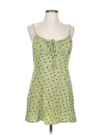 Pre-owned Urban Outfitters Casual Dress In Green