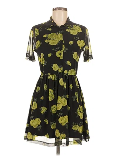 Pre-owned Urban Outfitters Casual Dress In Green