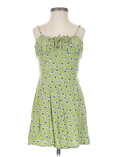 Pre-owned Urban Outfitters Casual Dress In Green