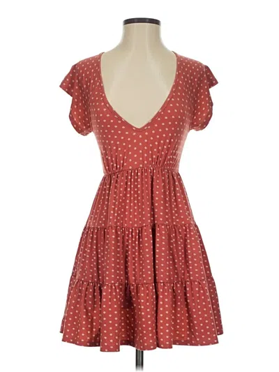 Pre-owned Urban Outfitters Casual Dress In Red