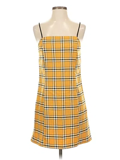 Pre-owned Urban Outfitters Casual Dress In Yellow